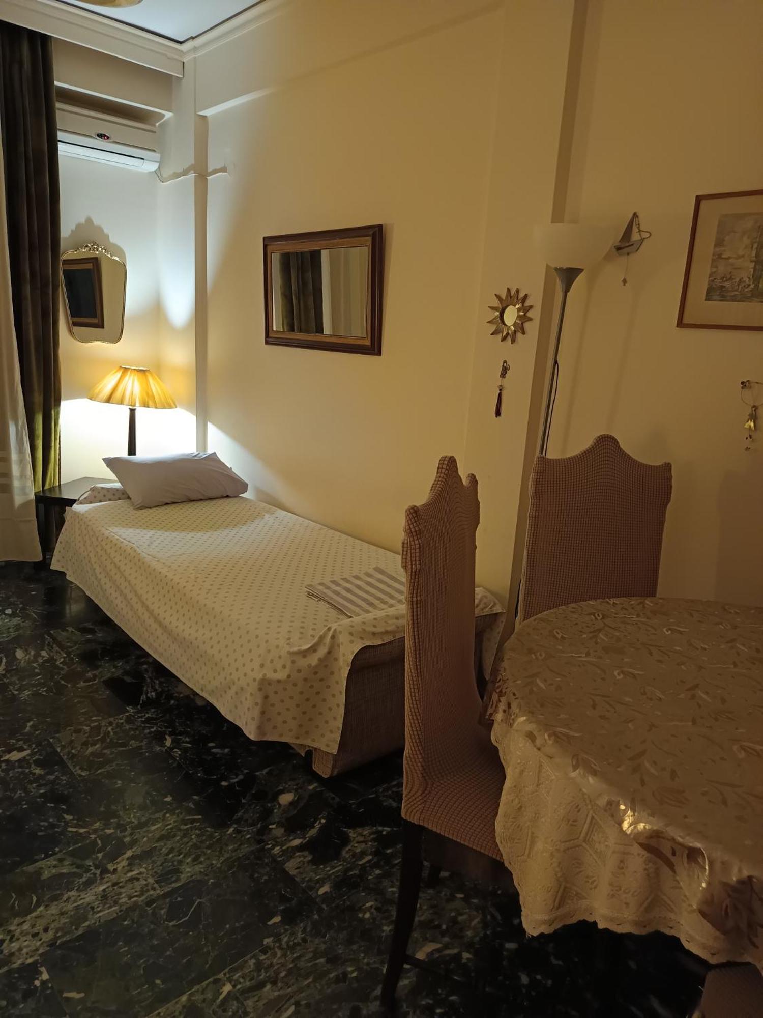 Chryssa - Χρυσα Apartment พาทรา ภายนอก รูปภาพ