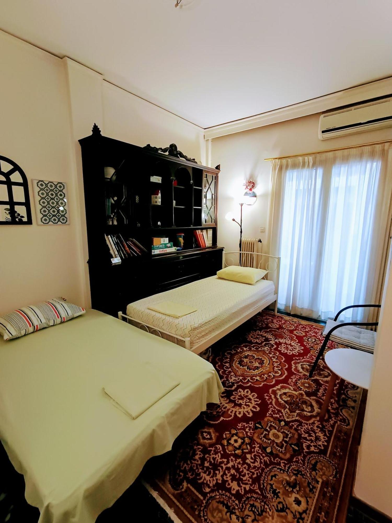 Chryssa - Χρυσα Apartment พาทรา ภายนอก รูปภาพ