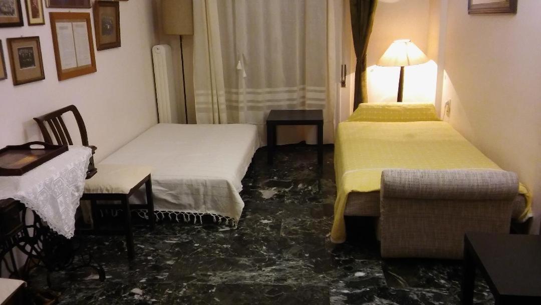 Chryssa - Χρυσα Apartment พาทรา ภายนอก รูปภาพ