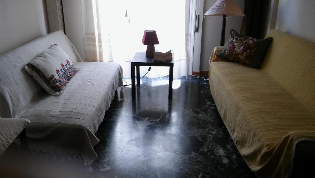 Chryssa - Χρυσα Apartment พาทรา ภายนอก รูปภาพ